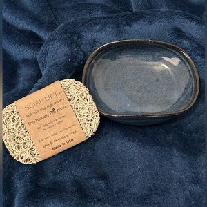Seagrove Pottery Cobalt blue soap dish with Eco Friendly Soap Lift pad